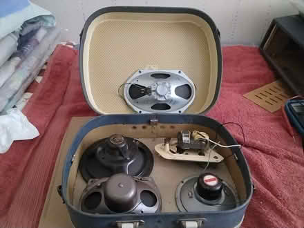 Photo of free fidelity record player case (Redbourn AL3) #1