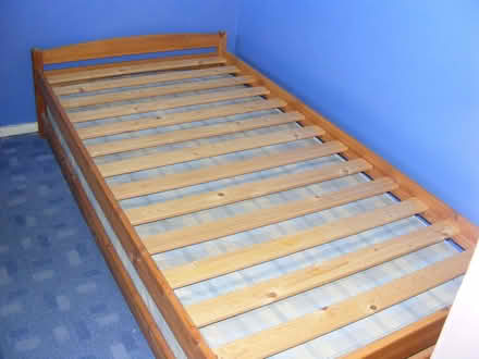 Photo of free stack beds (Latton Bush CM18) #2