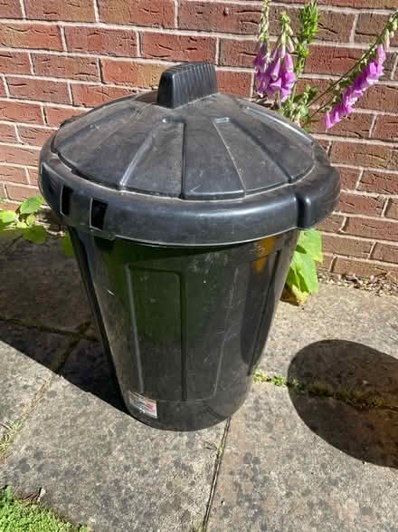Photo of free Dustbin (Wallands Park BN7) #1