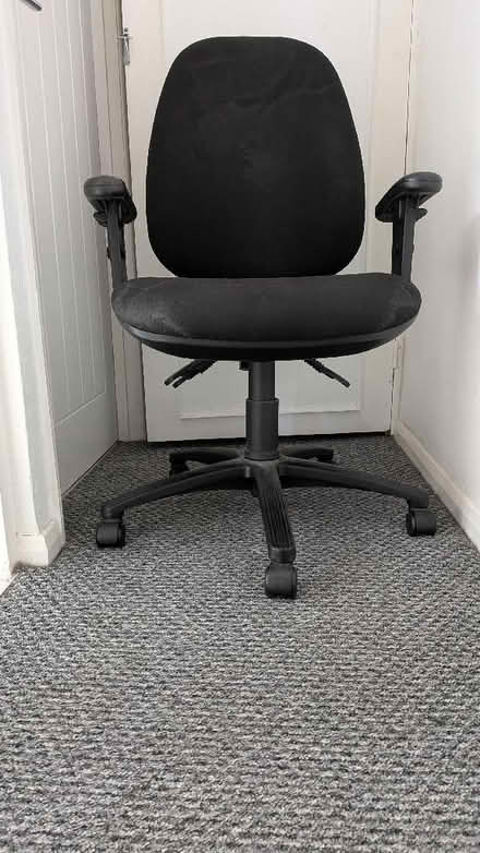 Photo of free Black office chaire (Ramsgate CT10) #1
