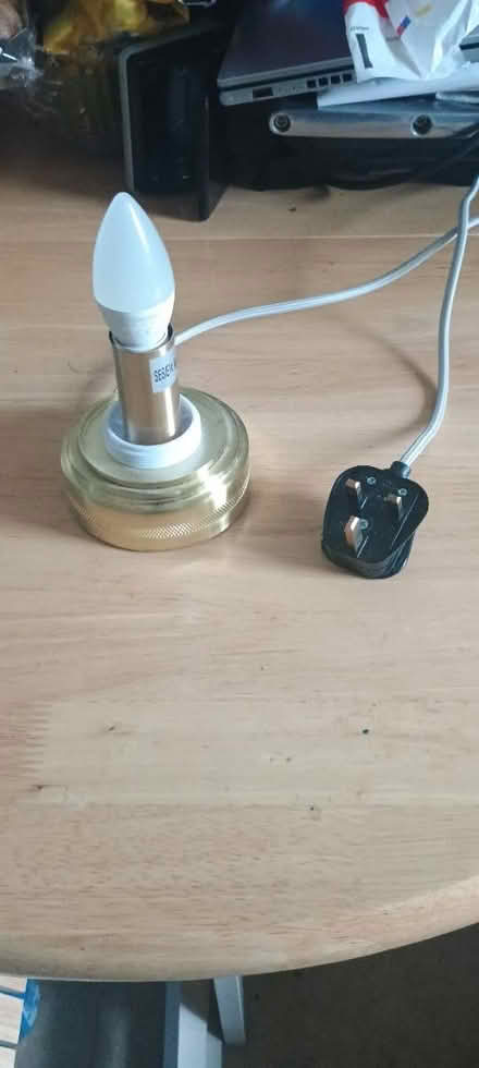 Photo of free Lamp (E20, Stratford) #1