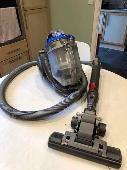 Photo of free Dyson vauum cleaner (TN23 3JA) #2