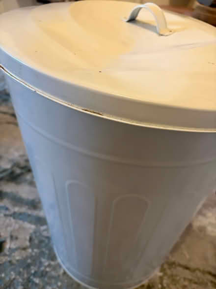 Photo of free Large retro white bin (Shawlands G41) #3