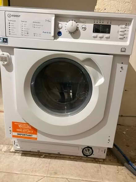 Photo of free Washing Machine Indesit F160959 (Purley CR8) #1