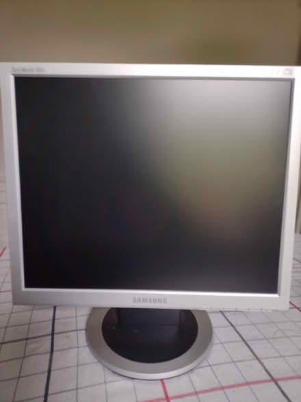 Photo of free Monitor screen (Newhaven Edinburgh EH5) #1