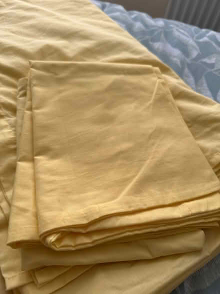 Photo of free Yellow sheet set for double bed (Ashford TW15) #2