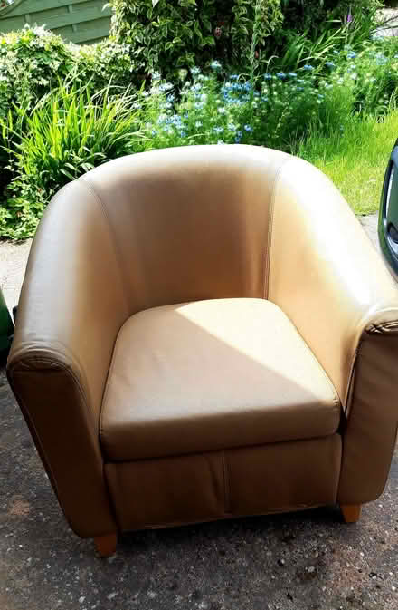 Photo of free Bucket chair (Stonydelph B77) #2
