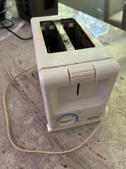 Photo of free Pop-up toaster (Ossining) #1
