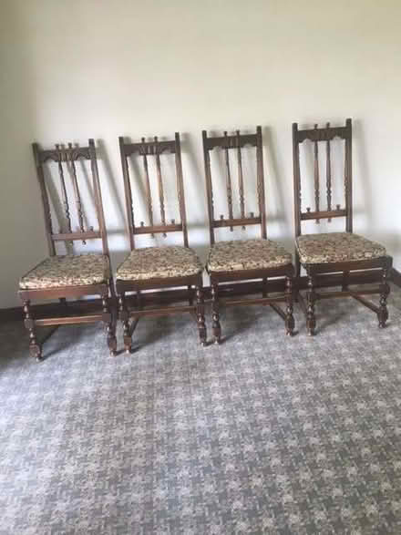Photo of free Table and 4 dining chairs (Dunstable LU6) #2
