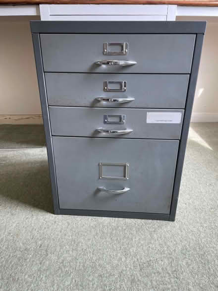 Photo of free 4 drawer grey metal filing cabinet (Bosham PO18) #1