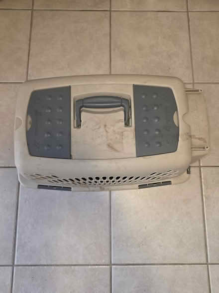 Photo of free Pet carrier 18x10x10in (Near wilcox high school) #1