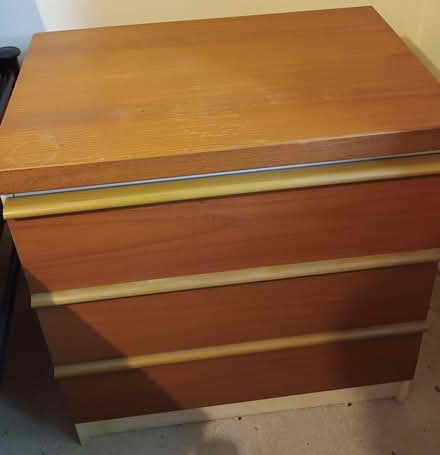Photo of free Small bedside drawers (The Nurserylands TW12) #1