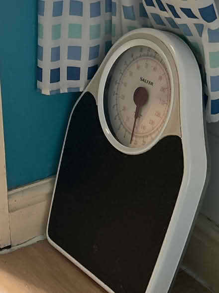 Photo of free Weighing scales (Yaxley PE7) #1