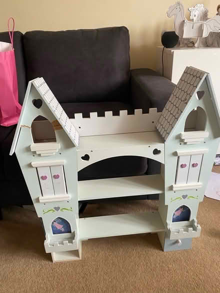 Photo of free Girls Wall Castle (Orpington BR6) #1