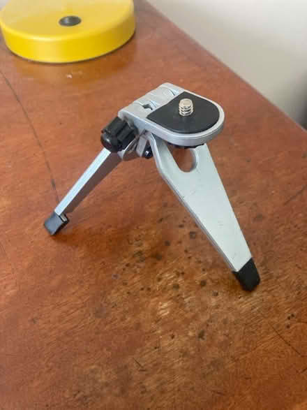 Photo of free Mini camera tripod (Lower Wolvercote OX2) #1