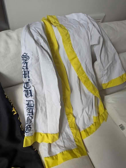 Photo of free Sam Tue Dang outfit (West Norwood SE27) #2