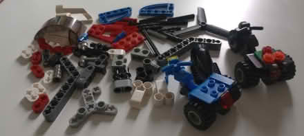 Photo of free Small collection of Lego bits (TN34 - top of Elphinstone Road) #1