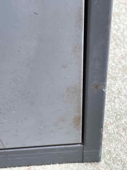 Photo of free 4 drawer grey metal filing cabinet (Bosham PO18) #4