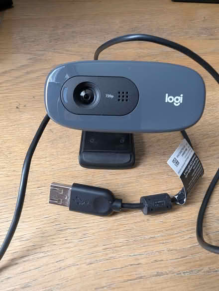 Photo of free Logitech C270 HD Webcam 720p/30fps (Kew TW9) #1