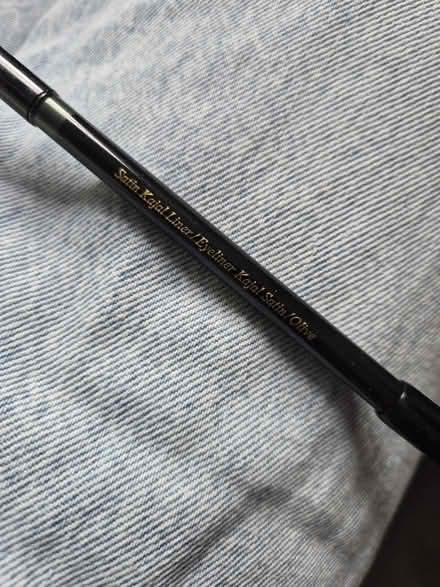 Photo of free Victoria Beckham eye liner (BS9) #2
