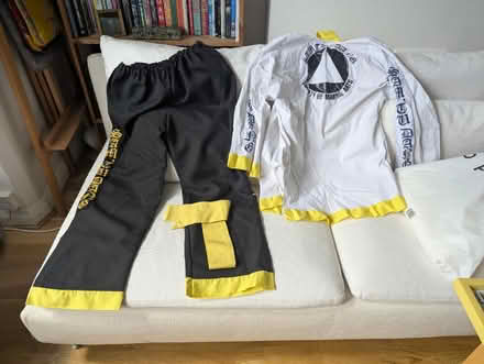 Photo of free Sam Tue Dang outfit (West Norwood SE27) #1