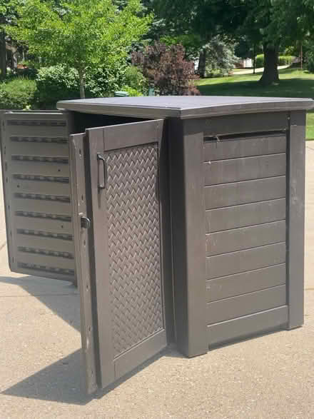 Photo of free Lockable Outdoor Storage Cabinet (Near Alexian Bros. Hospital) #4