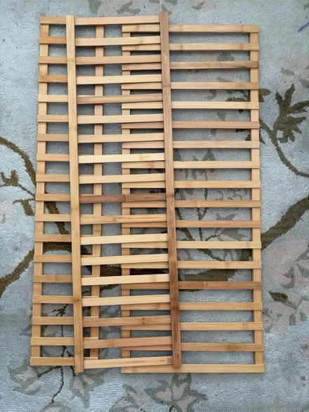Photo of free Wooden Display Stand (Waltham Abbey EN91) #3