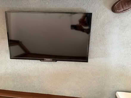 Photo of free Working Sony Bravia Flat screen 32" TV (Richmond TW10) #1