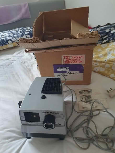 Photo of free Two slide projectors (Pipers Ash CH2) #1