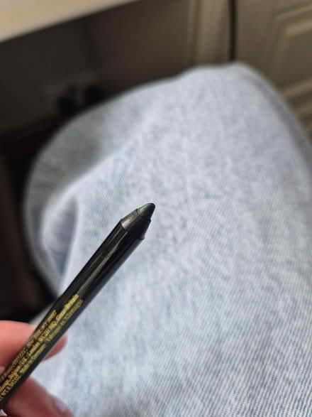 Photo of free Victoria Beckham eye liner (BS9) #3