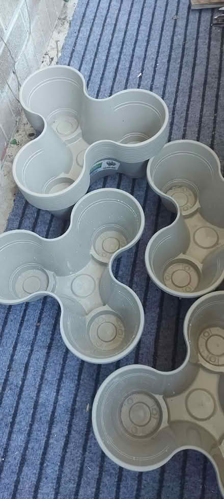 Photo of free Stackable garden planters (Etobicoke/Mississauga border) #1