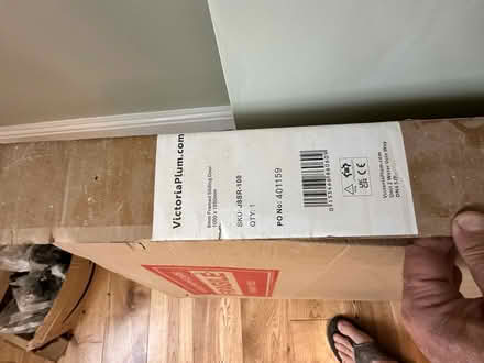 Photo of free Sliding shower door (EX4) #2