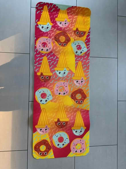 Photo of free Child’s yoga mat (Fulham SW6) #1