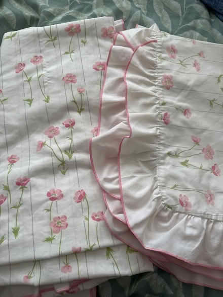 Photo of free Double bed duvet covers and pillowcases (Ashford TW15) #1