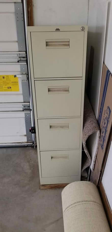 Photo of free 4 drawer filing cabinet (North East Heights) #1