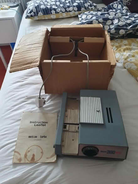 Photo of free Two slide projectors (Pipers Ash CH2) #4