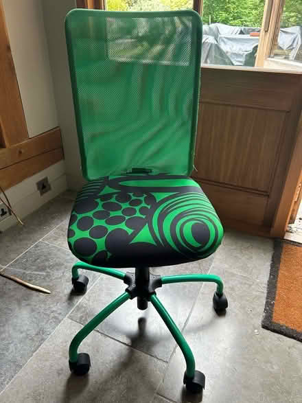 Photo of free Green and black office chair (Uley GL11) #1