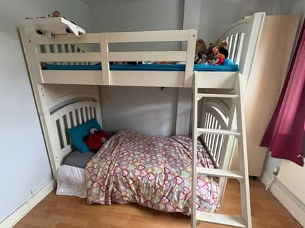Photo of free bunk bed (NW10) #1