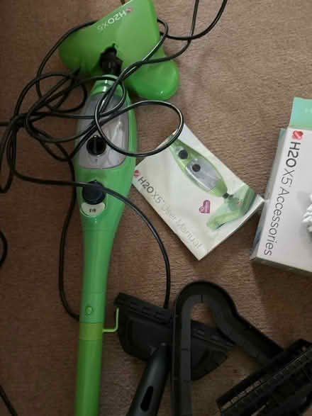 Photo of free H2O X5 Steam mop (Ashford TW15) #1