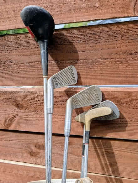 Photo of free Adidas Golf Bag with Clubs (Tredington GL20) #2