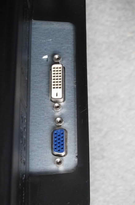 Photo of free Flat screen monitor for PC (St Albans AL1, Fleetville) #3