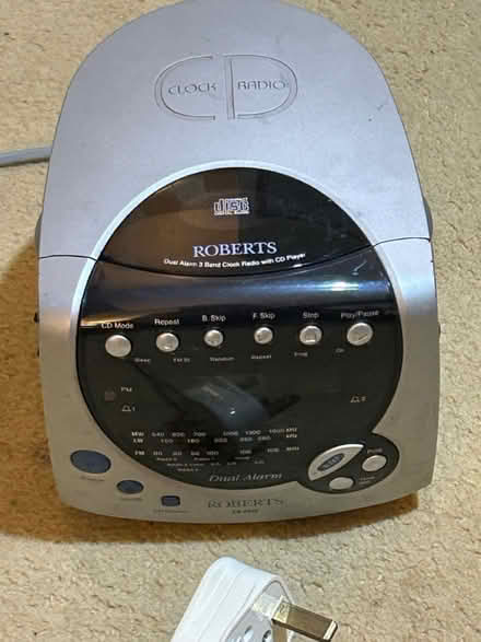 Photo of free Vintage CD Player & Clock Radio (East Barnet. EN4) #1