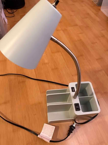 Photo of free Organizer and lamp (Sunnyvale (Wolfe)) #1