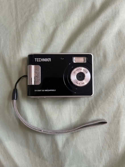 Photo of free Black digital camera (SW15) #1