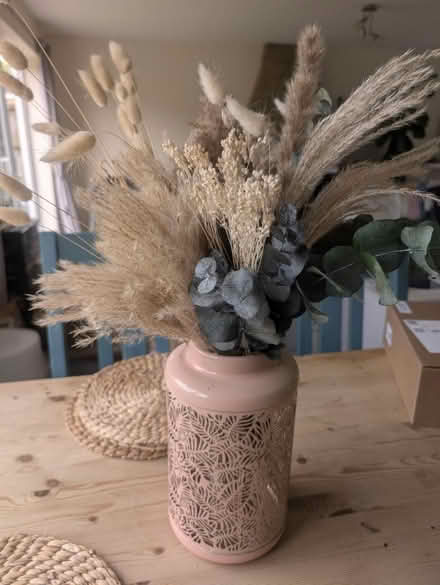Photo of free Dried flowers in lantern (Abingdon, OX14 3TD) #1