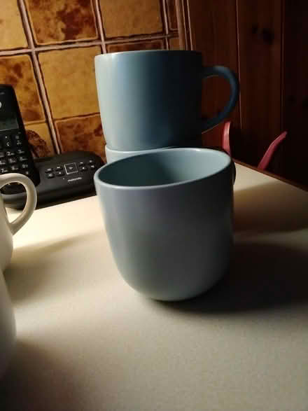 Photo of free cups, glasses and plates (Lee SE12) #1