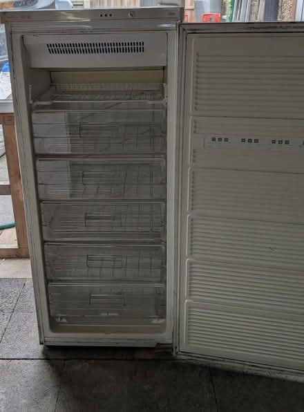 Photo of free freezer (leicester LE2 eme) #2