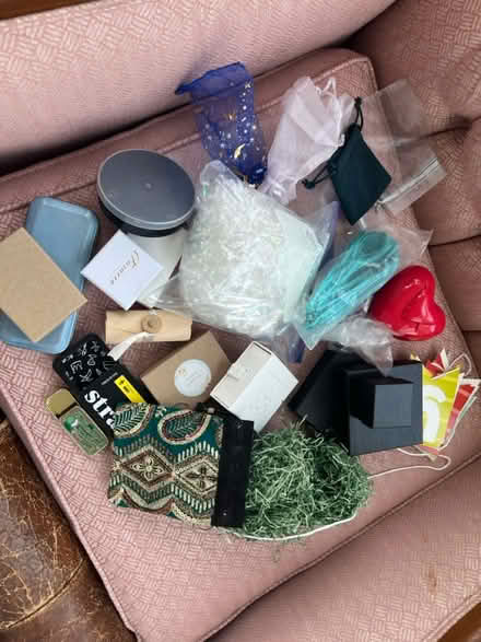 Photo of free Unique gift boxes, bags (Winter Hill) #1