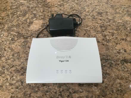 Photo of free DrayTek Modem (Weybridge KT13) #1