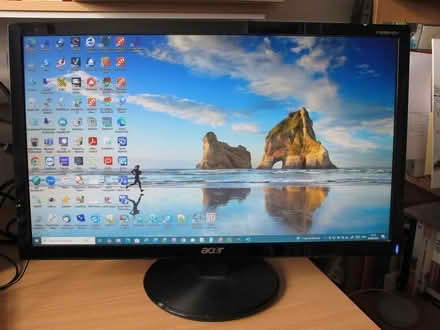 Photo of free Flat screen monitor for PC (St Albans AL1, Fleetville) #2